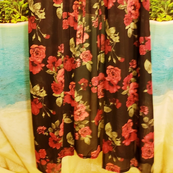 Short sleeve rose pattern plus size 2x duster - Picture 2 of 5